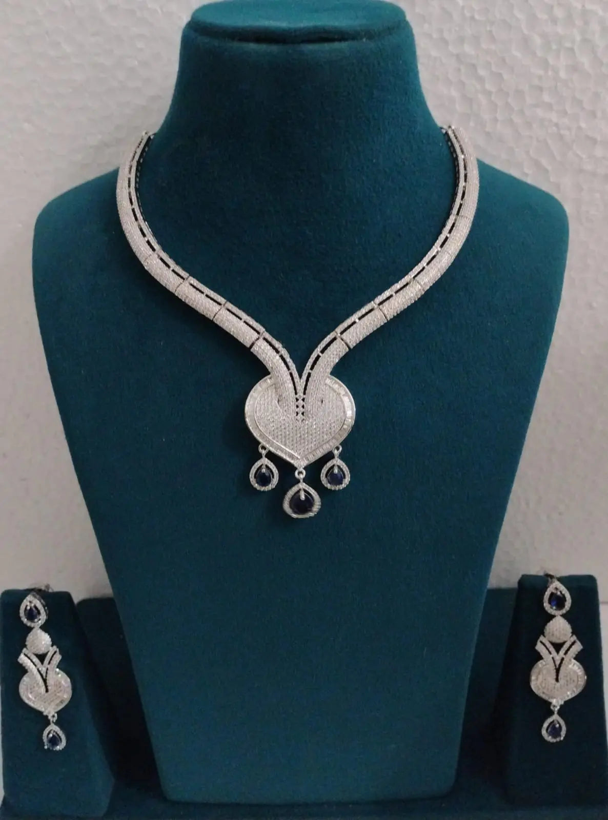 AD Necklace Set Heart Shape Ambani Fashion Jewellery