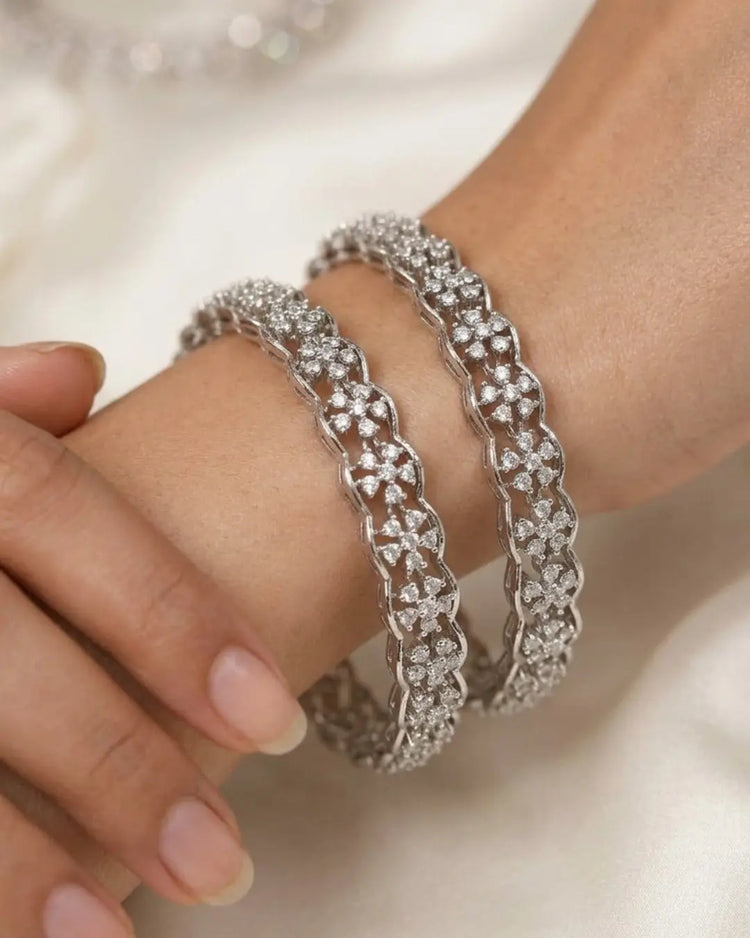 BANGLES