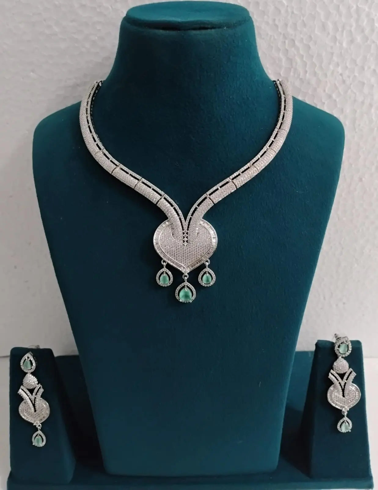 AD Necklace Set Heart Shape Ambani Fashion Jewellery