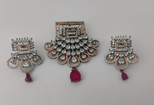 Geometric Radiance Scalloped Pendant Set in Dual-Tone Finish Ambani Fashion Jewellery