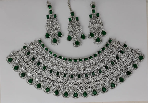 Exquisite Emerald & Diamond-Cut Zirconia Grand Bridal Choker Set with Maang Tikka