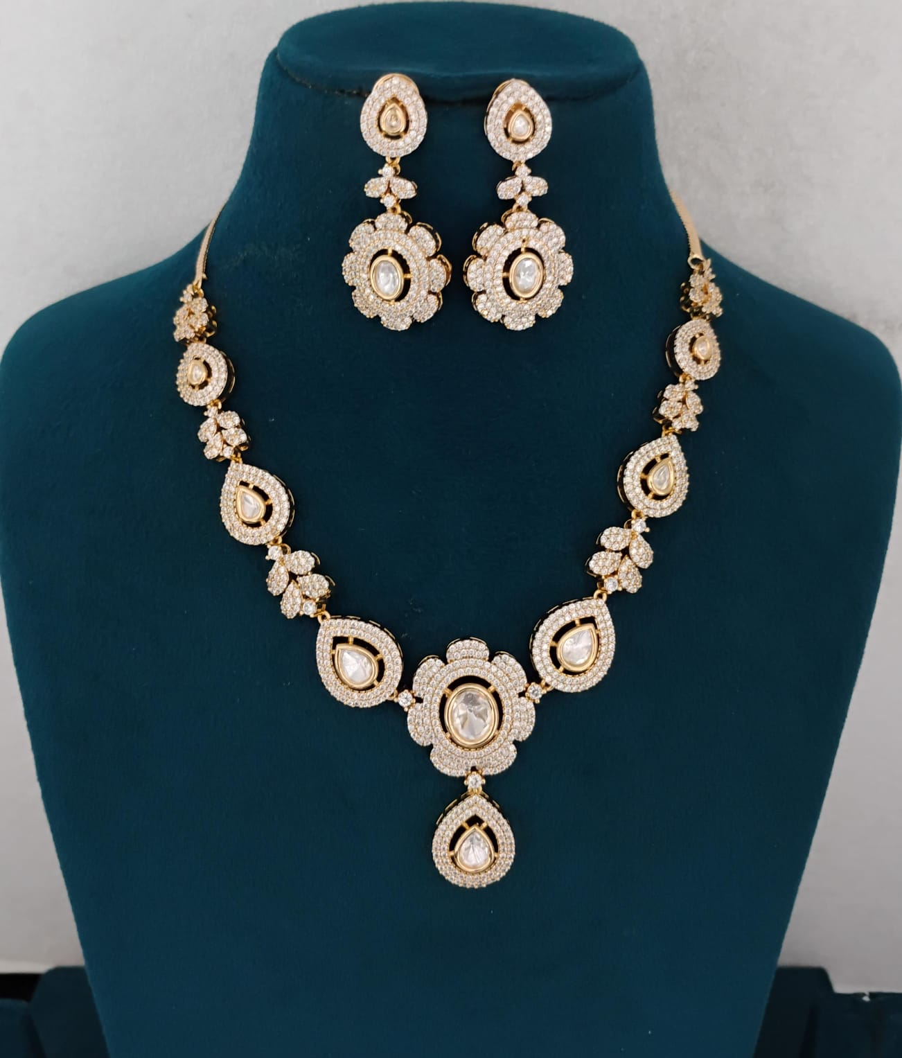 Kundan Necklace Set Ambani Fashion Jewellery