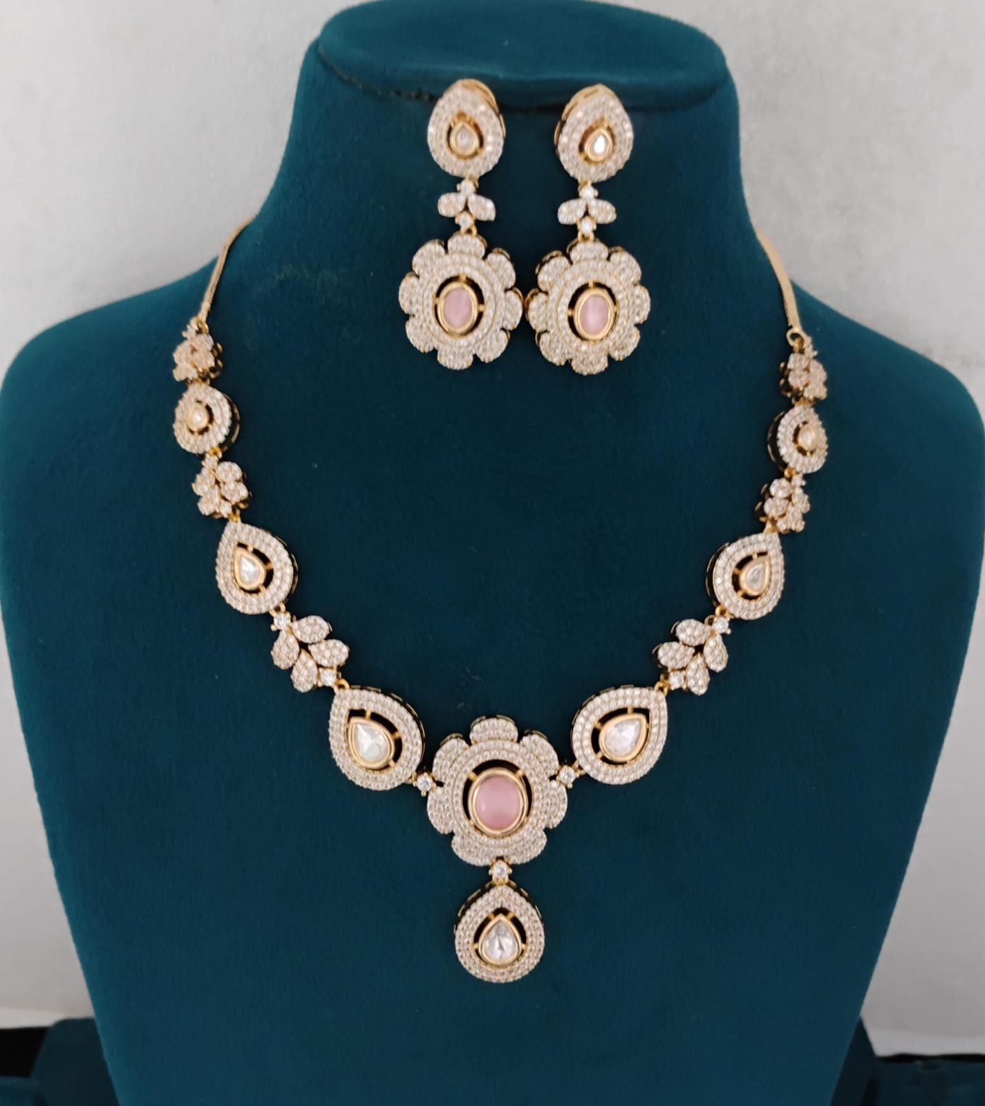 Kundan Necklace Set Ambani Fashion Jewellery